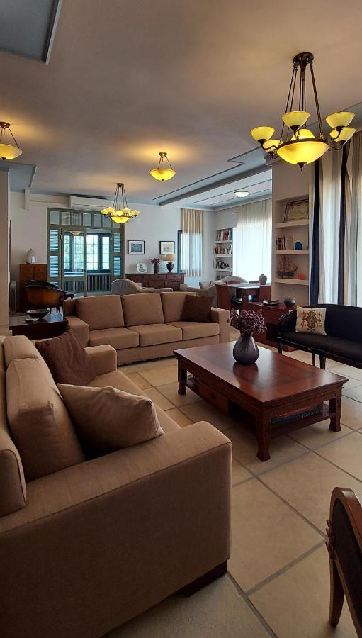 Apartament Thealia Karefilianá Zewnętrze zdjęcie