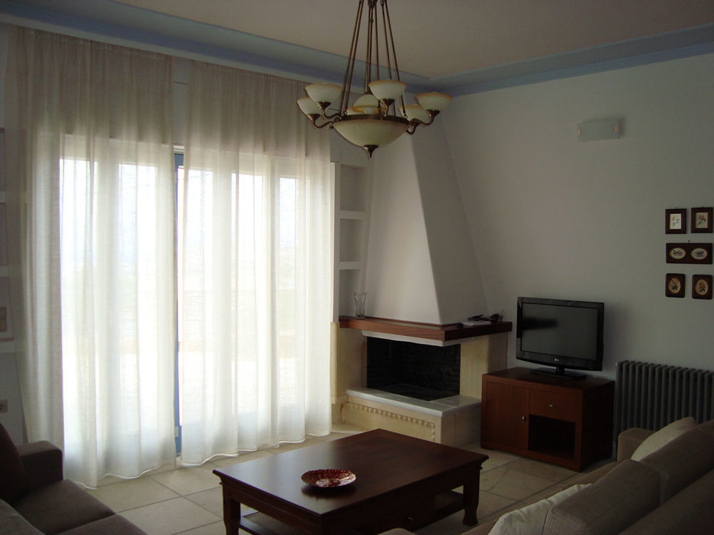Apartament Thealia Karefilianá Zewnętrze zdjęcie
